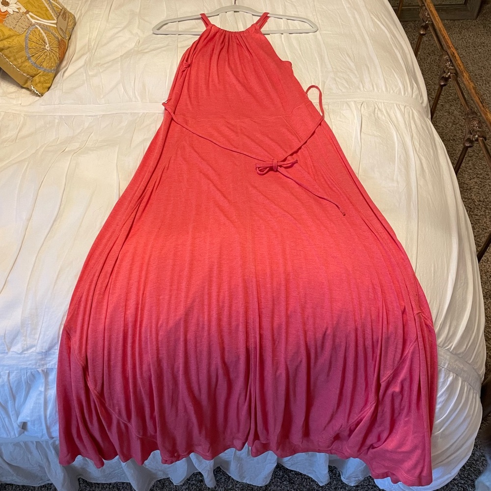 Gap, berry halter dress, size xs